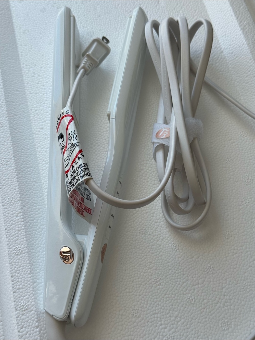T3 Single Pass Ceramic Hair Straightener Flat Iron - Picture 3 of 5
